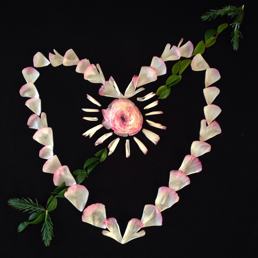 Det fina hjärtat är ett blomsterpill av min goda vän Annelie på @anneliesblomsterochbakverk